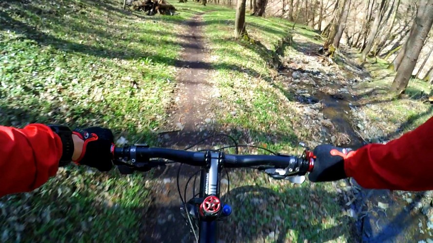 Lhotecký trail: jeden brod za druhým
