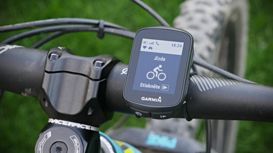 Tachometr na kolo s GPS: Garmin Edge 130 ukáže i segmenty na Stravě
