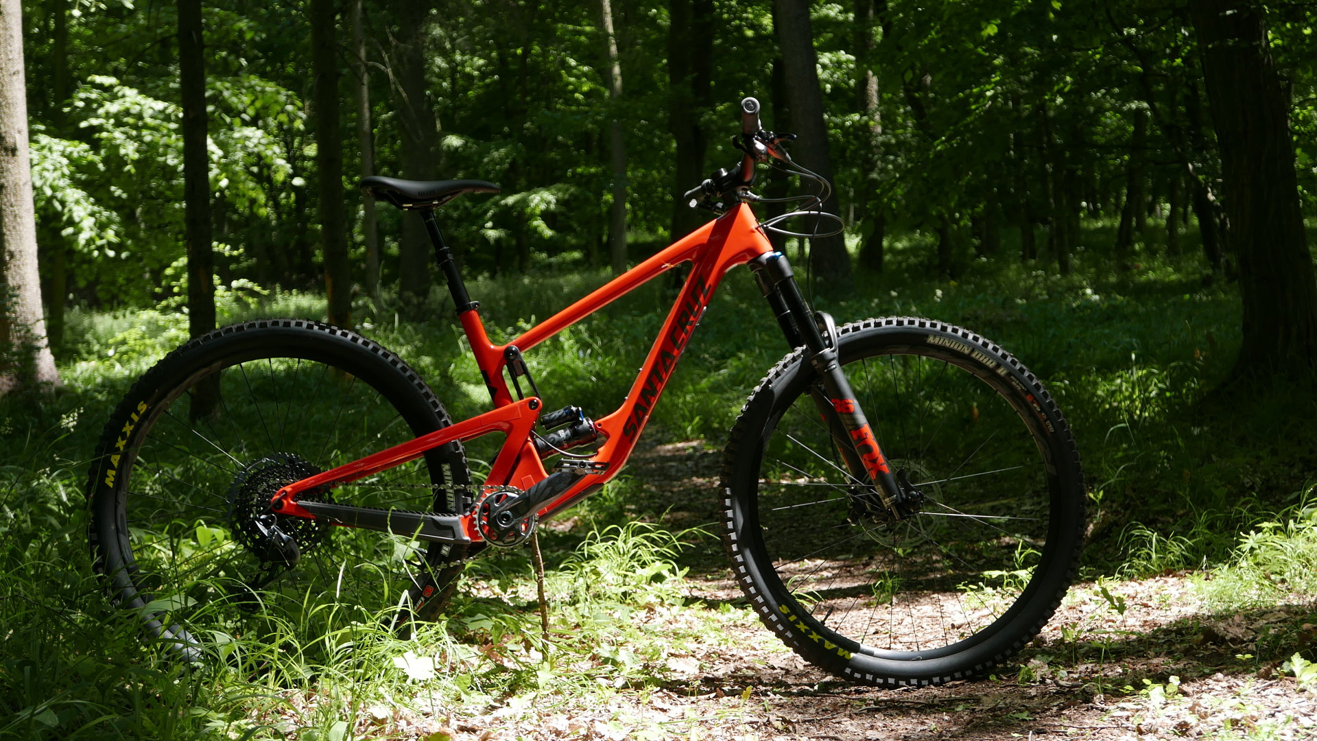 Test Santa Cruz Hightower 2 Co Na Těch Santách Je Trail Hunter